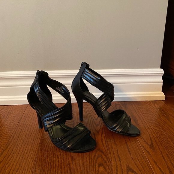 Black Strap Open Toe Heels - Picture 1 of 5